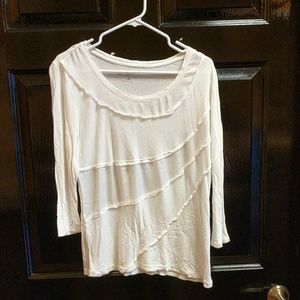 Cream 3/4 sleeve shirt